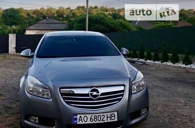 Лифтбек Opel Insignia 2010 в Виноградове