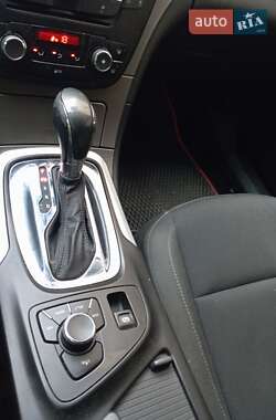 Универсал Opel Insignia 2010 в 