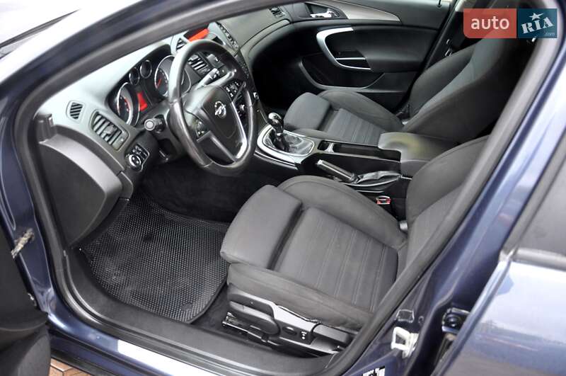 Универсал Opel Insignia 2009 в Львове