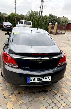 Седан Opel Insignia 2013 в Кагарлику