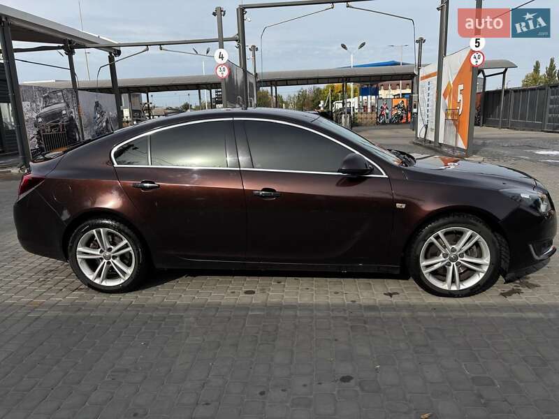 Седан Opel Insignia 2016 в Кременчуці