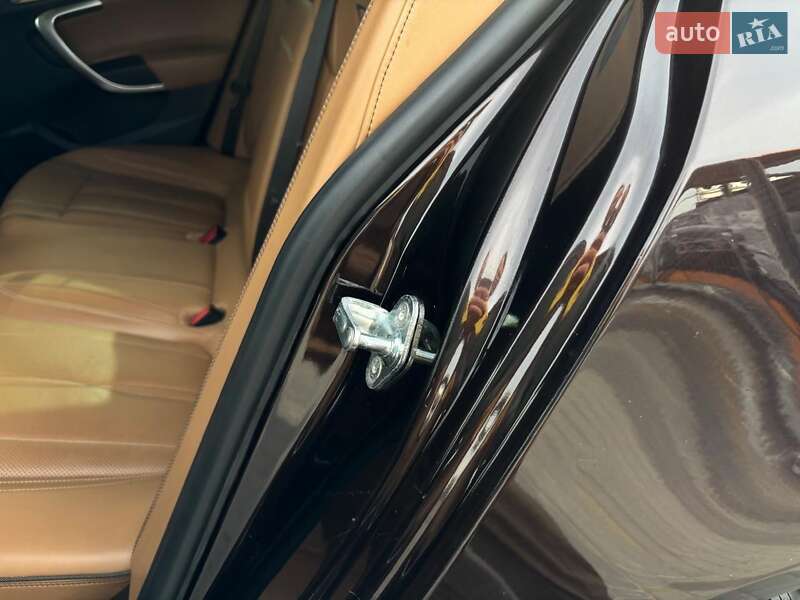 Седан Opel Insignia 2016 в Кременчуці