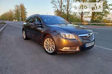 Універсал Opel Insignia 2011 в Могилів-Подільському