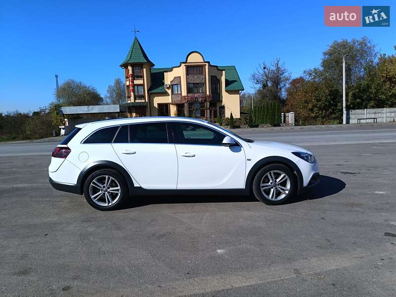 Універсал Opel Insignia 2015 в Івано-Франківську