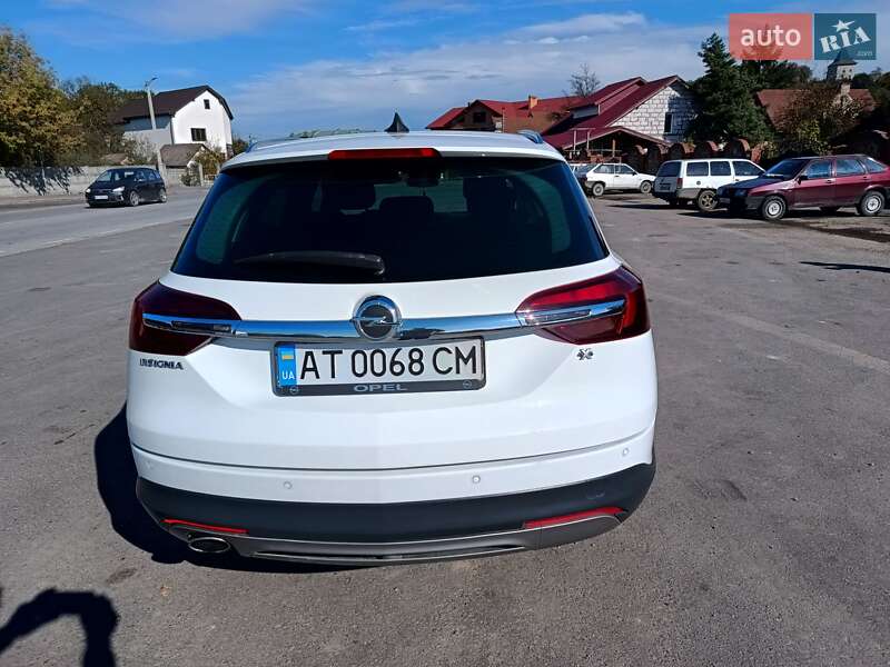 Універсал Opel Insignia 2015 в Івано-Франківську