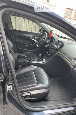 Універсал Opel Insignia 2011 в 