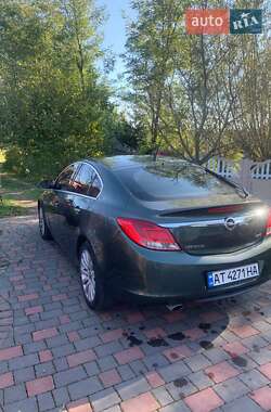 Седан Opel Insignia 2009 в Иваниковке