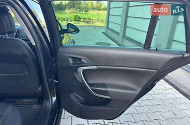 Универсал Opel Insignia 2016 в 
