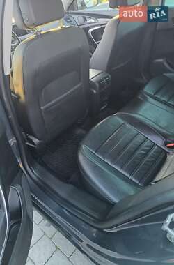 Универсал Opel Insignia 2012 в 