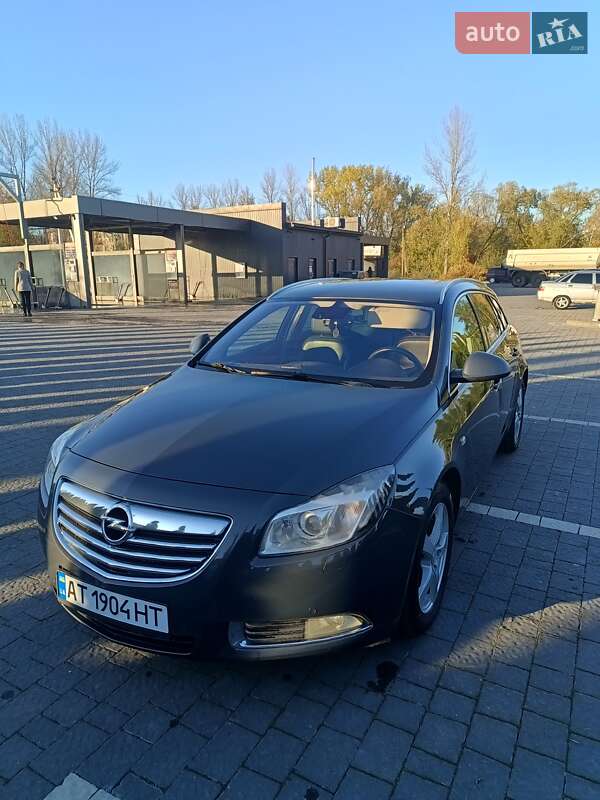 Універсал Opel Insignia 2012 в Івано-Франківську