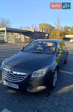 Универсал Opel Insignia 2012 в 