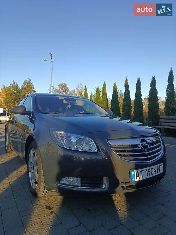 Універсал Opel Insignia 2012 в Івано-Франківську