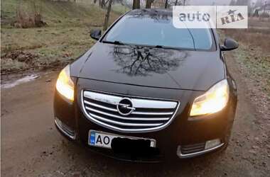 Седан Opel Insignia 2010 в Тячеві