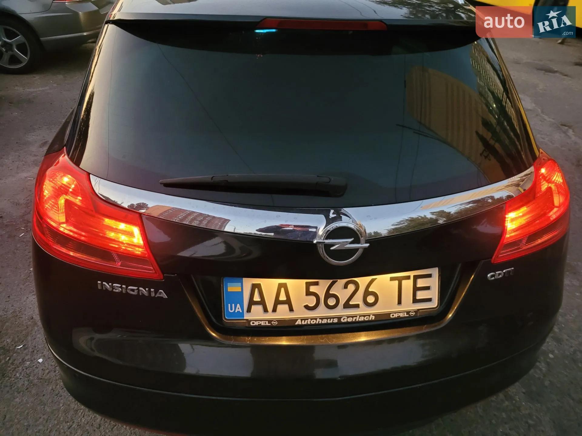 2010 Opel Insignia - мініатюра 18
