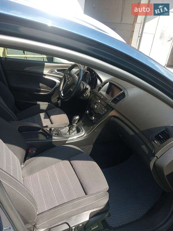 Універсал Opel Insignia 2011 в Дубні
