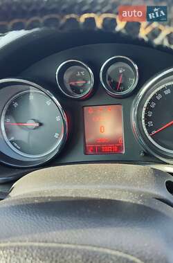 Універсал Opel Insignia 2010 в Києві