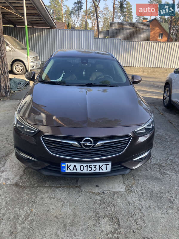 Универсал Opel Insignia 2018 в Буче