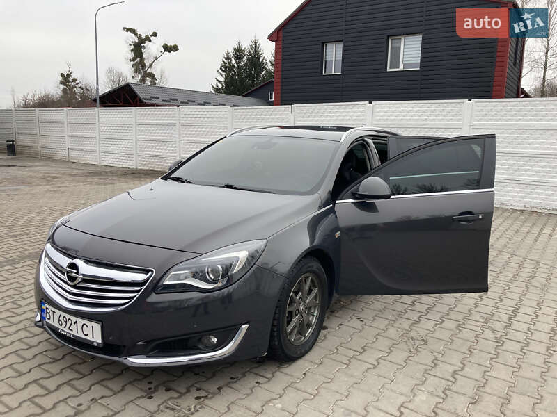 Универсал Opel Insignia 2014 в 