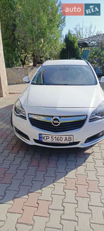 Універсал Opel Insignia 2015 в Запоріжжі