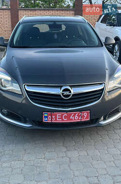 Универсал Opel Insignia 2016 в 