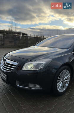 Универсал Opel Insignia 2012 в Березному