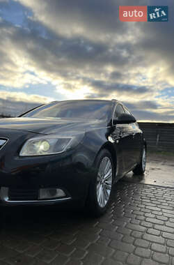 Универсал Opel Insignia 2012 в Березному