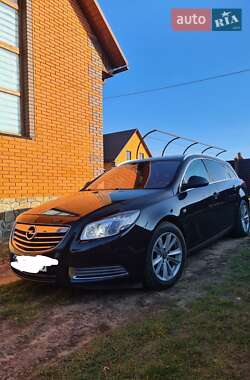 Універсал Opel Insignia 2011 в Сарнах