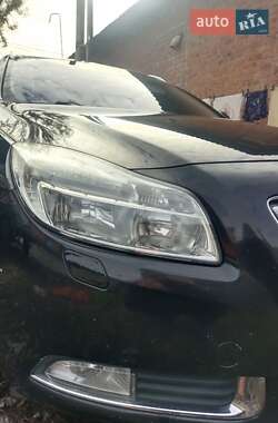 Универсал Opel Insignia 2010 в Ромнах