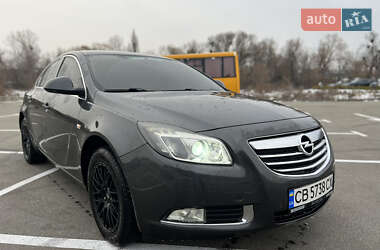 Ліфтбек Opel Insignia 2010 в 