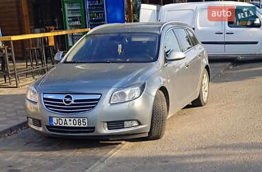 Универсал Opel Insignia 2010 в 