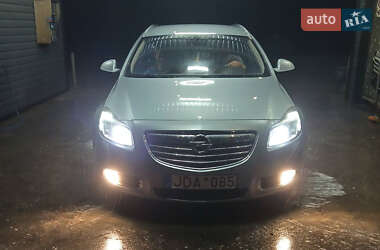 Универсал Opel Insignia 2010 в 