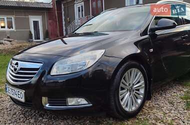 Універсал Opel Insignia 2012 в Чернівцях