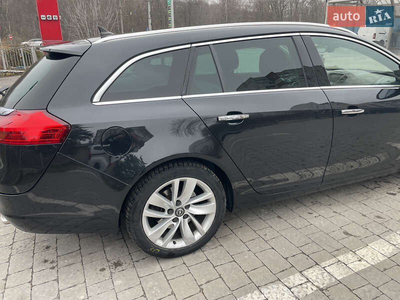 Універсал Opel Insignia 2013 в Тернополі