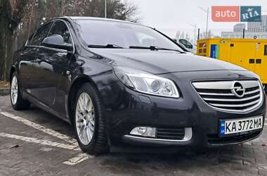 Седан Opel Insignia 2011 в Києві