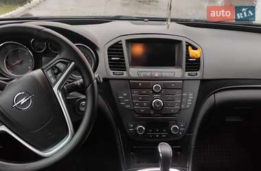 Універсал Opel Insignia 2011 в Новоселиці