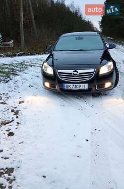 Седан Opel Insignia 2009 в Радивилове