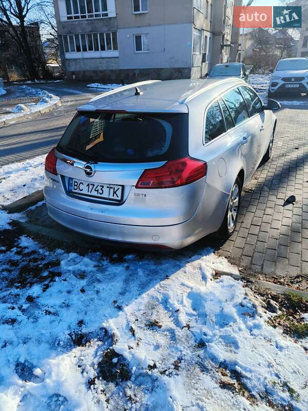 Універсал Opel Insignia 2011 в Львові