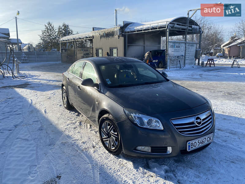 Ліфтбек Opel Insignia 2009 в Почаєві