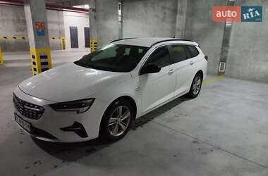 Универсал Opel Insignia 2021 в 