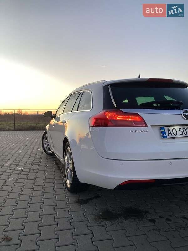 Универсал Opel Insignia 2012 в Виноградове фото 5 Универсал Opel Insignia 2012 в Виноградове