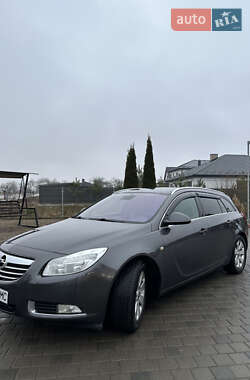 Універсал Opel Insignia 2009 в Самборі