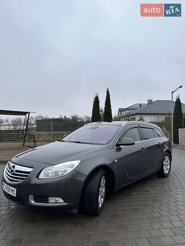 Універсал Opel Insignia 2009 в Самборі