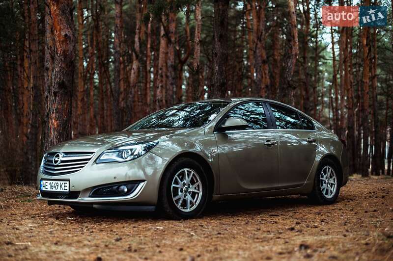 Ліфтбек Opel Insignia 2014 в Кам'янському