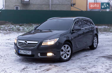 Универсал Opel Insignia 2011 в Золочеве