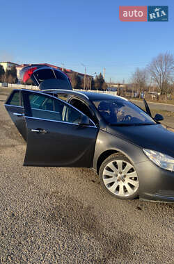 Универсал Opel Insignia 2009 в 
