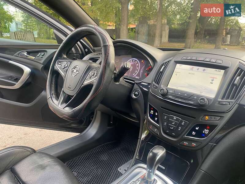 Універсал Opel Insignia 2013 в Черкасах