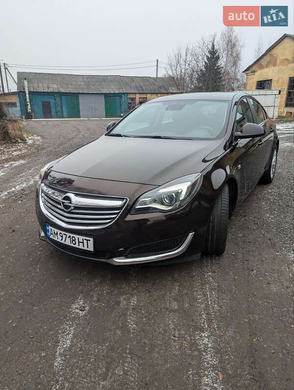 Седан Opel Insignia 2014 в Звягеле