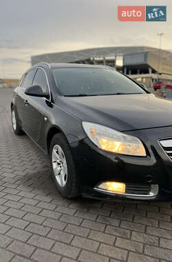 Універсал Opel Insignia 2010 в Львові