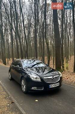 Универсал Opel Insignia 2013 в 
