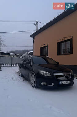 Універсал Opel Insignia 2010 в Перечині